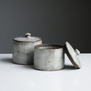 Ceramic pots